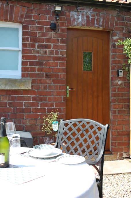 Hideaway Between Coast And Moors In A Beautiful Village Apartment Sleights ภายนอก รูปภาพ
