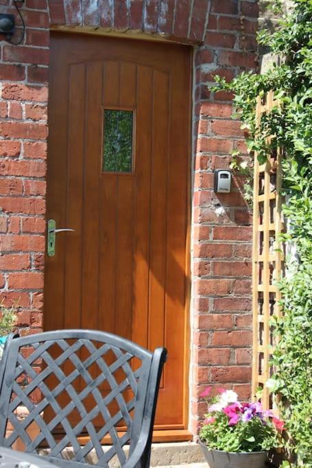 Hideaway Between Coast And Moors In A Beautiful Village Apartment Sleights ภายนอก รูปภาพ